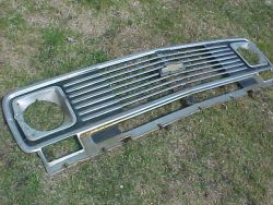1976 Chevy Van Grill