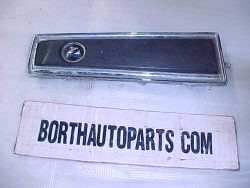 1967 Buick Skylark Horn Button No.9746066