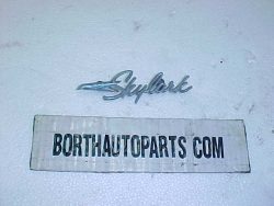 1967 Skylark Dash Emblem No.14060